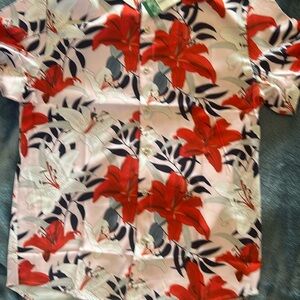 NWT unisex Hawaiian Shirt, Short Sleeves